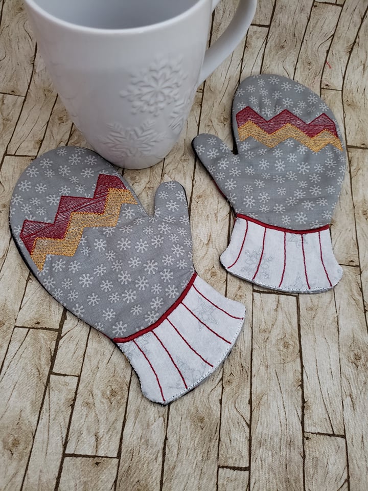 Mitten Mug Rug Christmas Mitten Mug Rug – A-Z Blanks and Designs